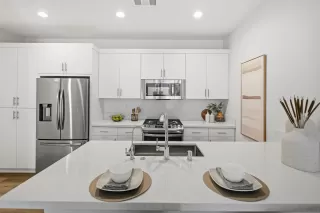 Photo #4: 260003256 Listing 