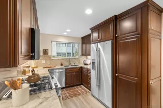 Photo #3: 260003287 Listing 