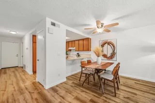 Photo #4: 260003296 Listing 