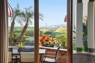 Photo #2: 2600033 Listing