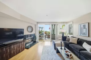 Photo #5: 2600033 Listing