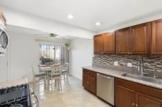 Photo #6: 260003333 Listing