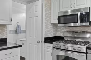 Photo #4: 260003340 Listing 