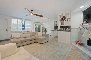 Photo #3: 260003363 Listing 