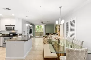 Photo #4: 260003373 Listing