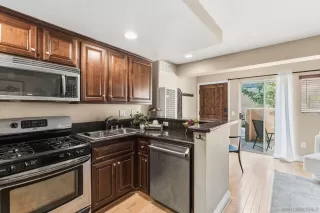 Photo #5: 260003383 Listing 