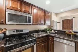 Photo #6: 260003383 Listing 