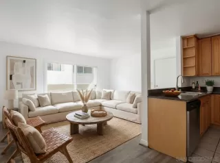 Photo #3: 260003391 Listing