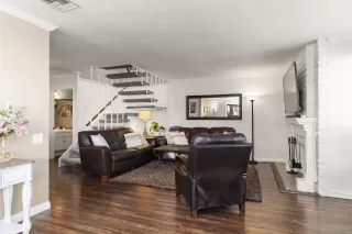 Photo #5: 260003398 Listing 