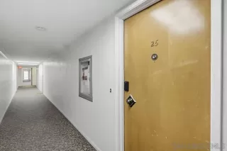 Photo #5: 260003433 Listing