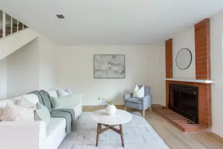 Photo #2: 260003435 Listing