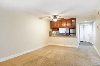 Photo #4: 260003436 Listing 