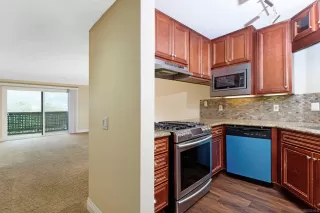 Photo #6: 260003436 Listing 