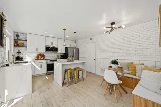 Photo #4: 260003438 Listing 