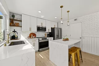 Photo #6: 260003438 Listing 