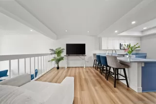 Photo #5: 260003473 Listing