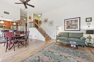 Photo #4: 260003477 Listing 