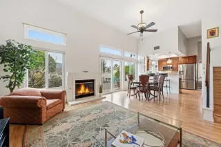 Photo #5: 260003477 Listing 