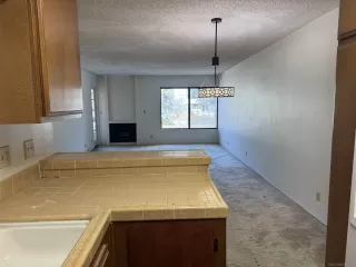 Photo #4: 260003511 Listing