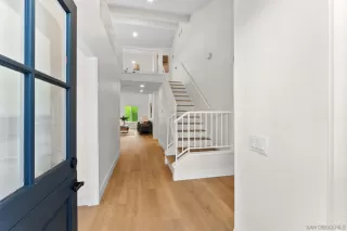 Photo #3: 260003516 Listing