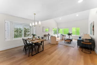 Photo #5: 260003516 Listing