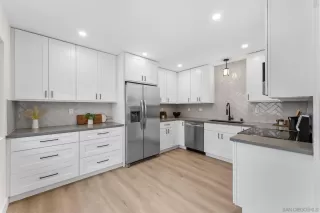 Photo #4: 260003520 Listing 