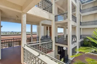 Photo #4: 260003563 Listing