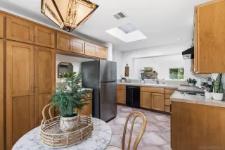 Photo #2: 260003574 Listing 