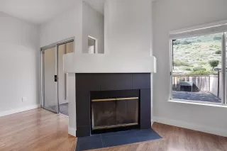 Photo #1: 260003578 Listing 