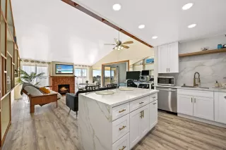 Photo #3: 260003609 Listing