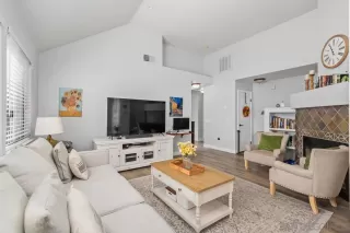 Photo #6: 260003617 Listing