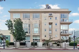 Photo #1: 260003624 Listing