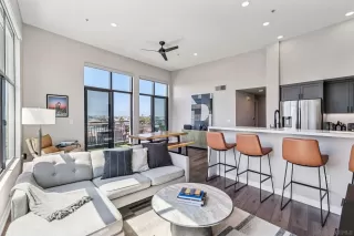 Photo #3: 260003630 Listing