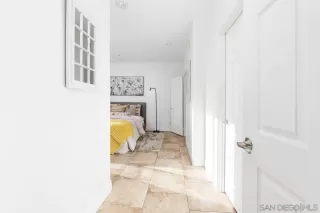 Photo #3: 260003670 Listing