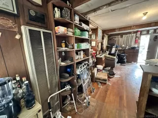 Photo #2: 260003705 Listing 