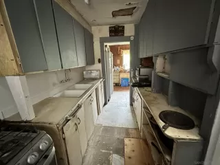 Photo #3: 260003705 Listing 