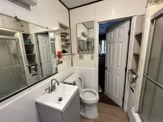 Photo #5: 260003705 Listing 