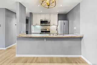 Photo #6: 260003728 Listing