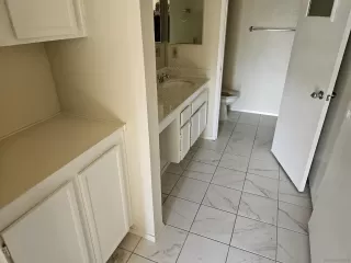 Photo #4: 260003734 Listing