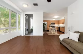 Photo #3: 260003760 Listing