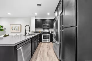 Photo #3: 260003764 Listing