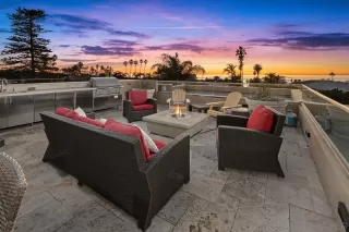 Photo #1: 260003765 Listing