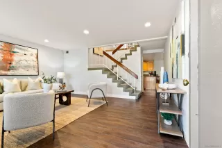 Photo #5: 260003789 Listing