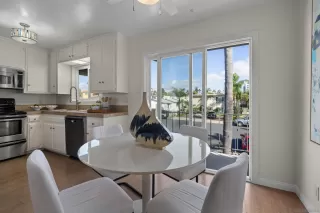 Photo #2: 260003794 Listing 