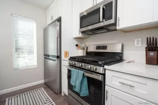 Photo #1: 260003797 Listing 