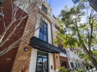 Photo #1: 260003798 Listing 