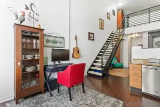 Photo #2: 260003800 Listing