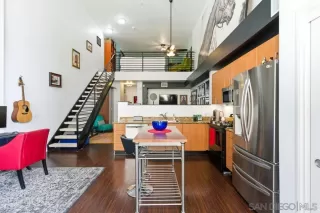 Photo #3: 260003800 Listing