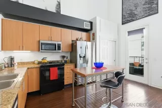 Photo #6: 260003800 Listing