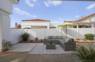 Photo #4: 260003843 Listing